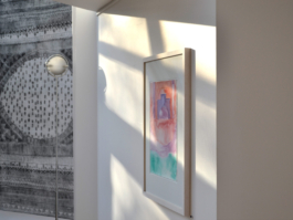 In the back: a big etching of a carpet, in the front a framed watercolorpainting of a violet house on red ground and a green area beneath it. Anna Slobodnik, 2018. 