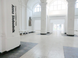 Photograph of the UdK Berlin hallway. UdK Berlin, 2017. 