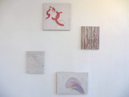 Four paintings arranged in a kind of circle. Two small and patterned, two bigger with forms in pink and violet. Anna Slobodnik 2015. 